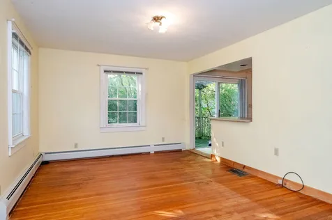25 Macdougal Street Kittery ME 03904