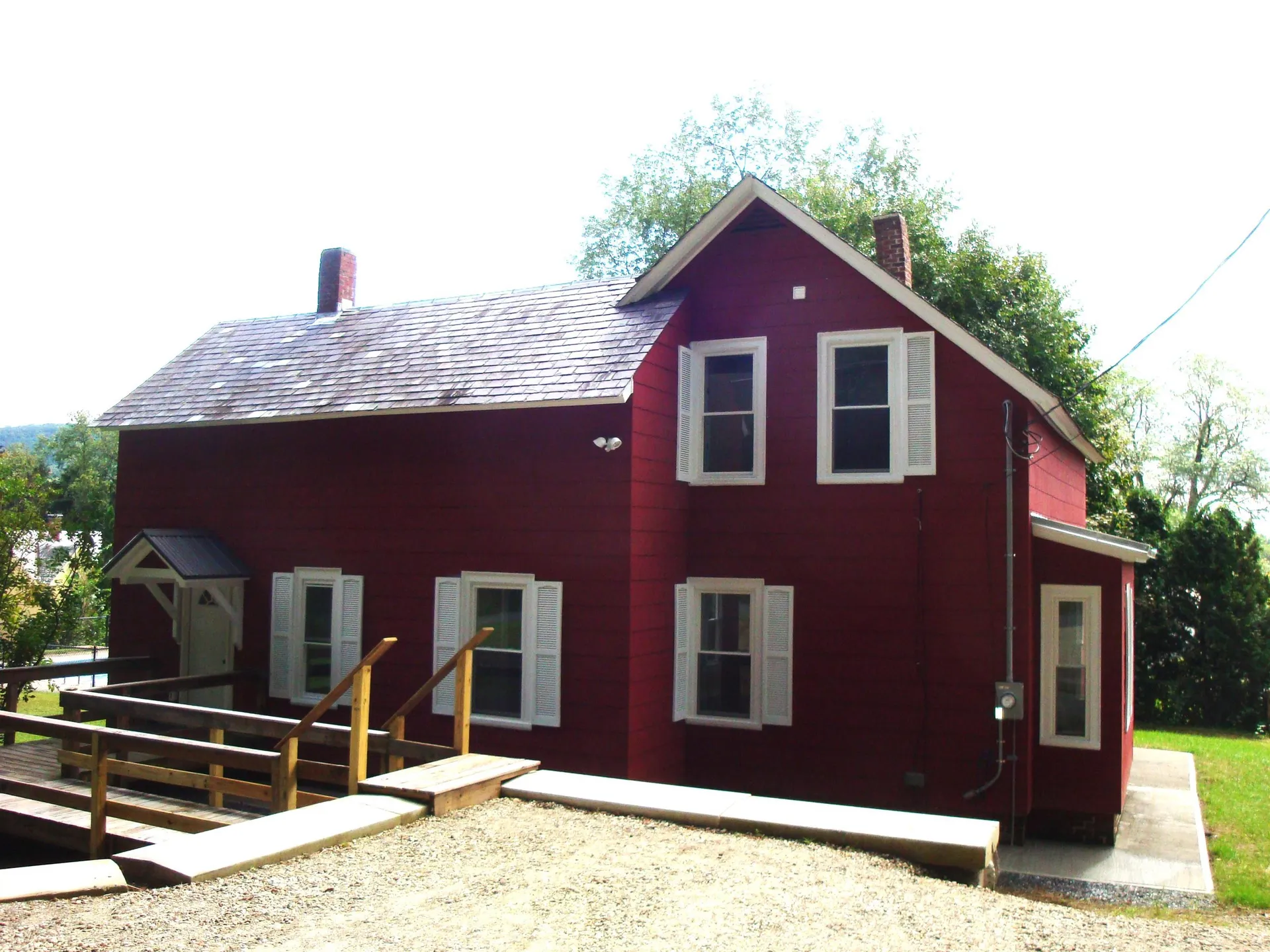 28 Spring Street Hinsdale NH 03451