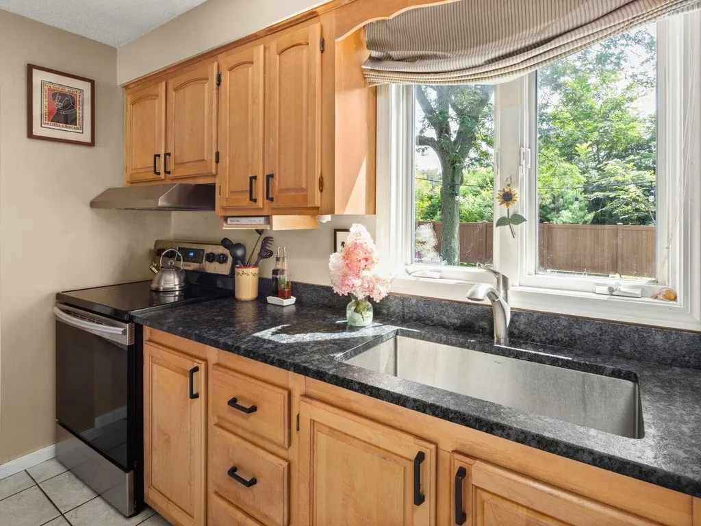85 Birchcliff Parkway Burlington VT 05401