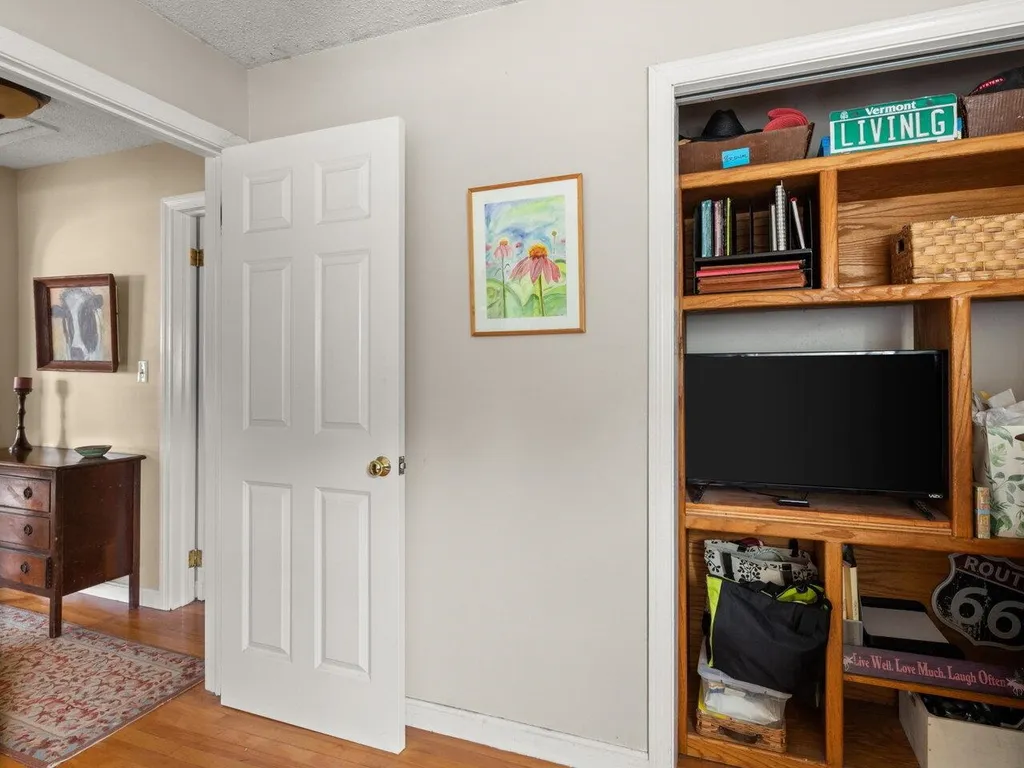 85 Birchcliff Parkway Burlington VT 05401