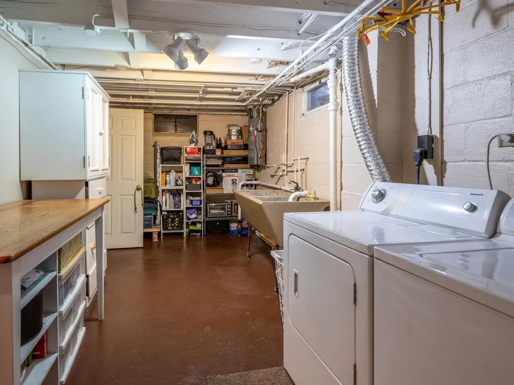 85 Birchcliff Parkway Burlington VT 05401