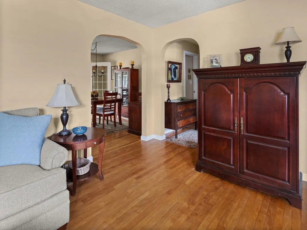 85 Birchcliff Parkway Burlington VT 05401