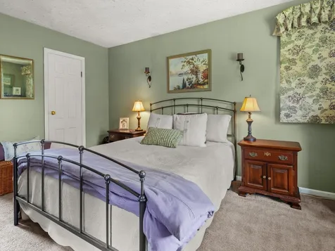 85 Birchcliff Parkway Burlington VT 05401