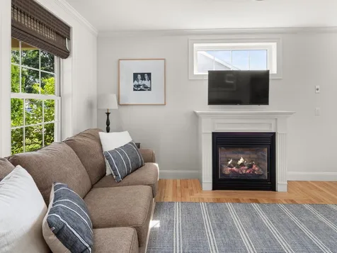 1 Pomfret Lane Essex VT 05452