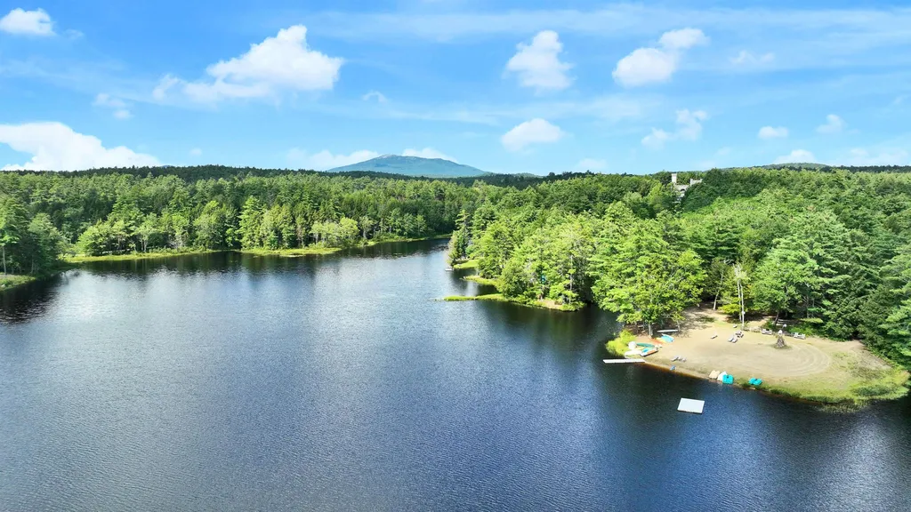 83 Sunridge Road Rindge NH 03461