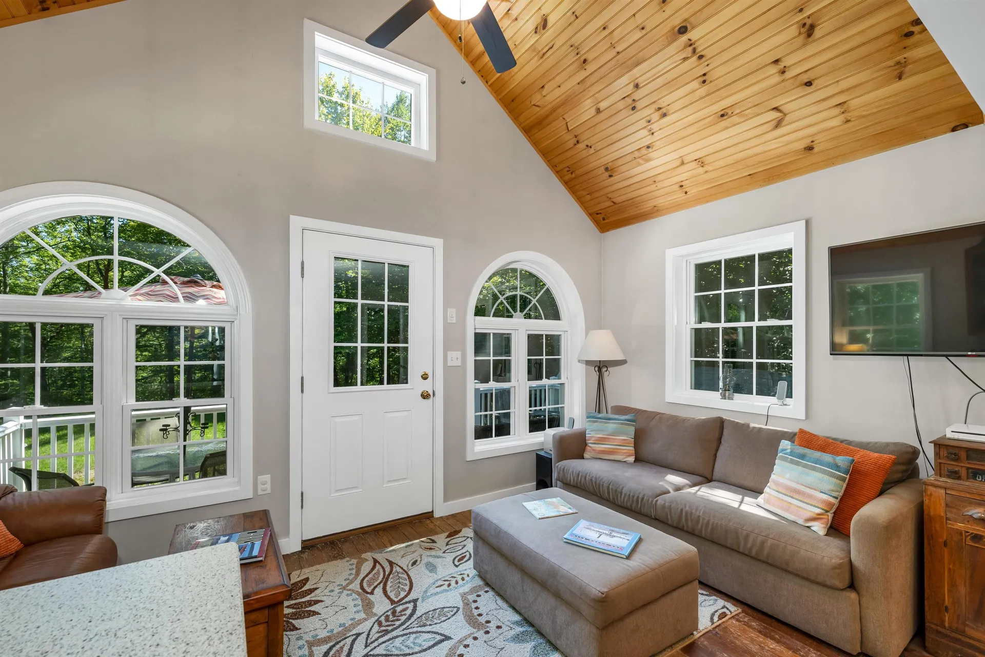 9 Moody Hollow Tuftonboro NH 03816