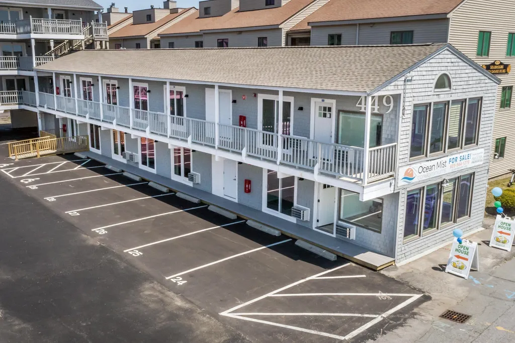 449 Ocean Boulevard Hampton NH 03842
