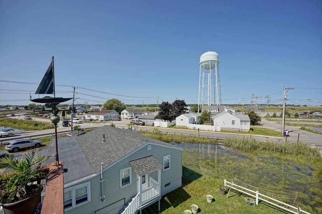 52 Nudd Avenue Hampton NH 03842
