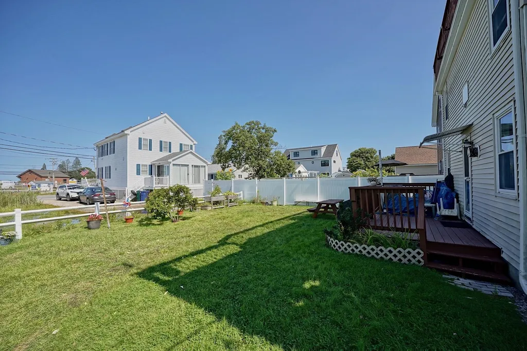 52 Nudd Avenue Hampton NH 03842