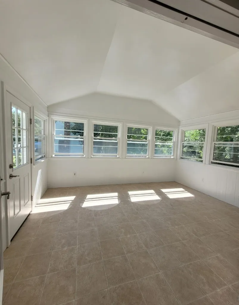 8 Peter Road Merrimack NH 03054