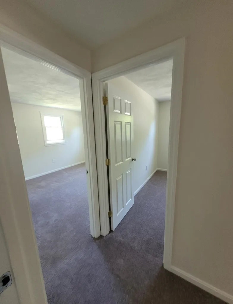 8 Peter Road Merrimack NH 03054