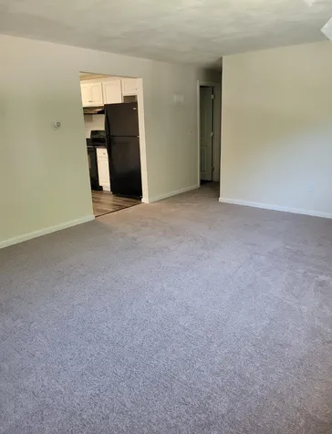 8 Peter Road Merrimack NH 03054