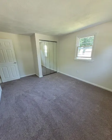 8 Peter Road Merrimack NH 03054