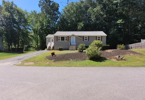 8 Peter Road Merrimack NH 03054