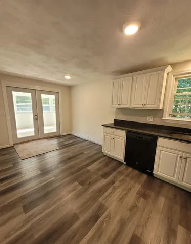 8 Peter Road Merrimack NH 03054