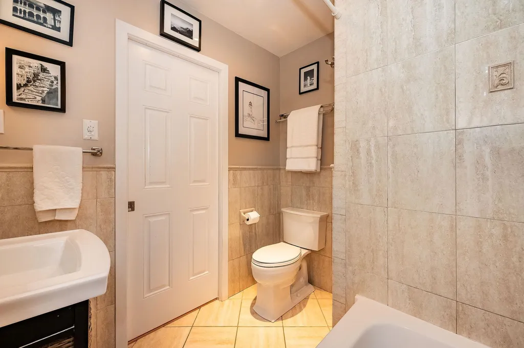 316 Ash Swamp Road Newmarket NH 03857