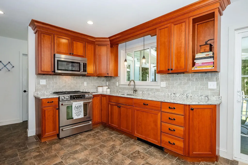 316 Ash Swamp Road Newmarket NH 03857
