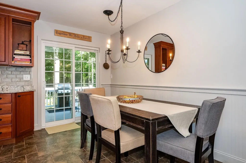 316 Ash Swamp Road Newmarket NH 03857