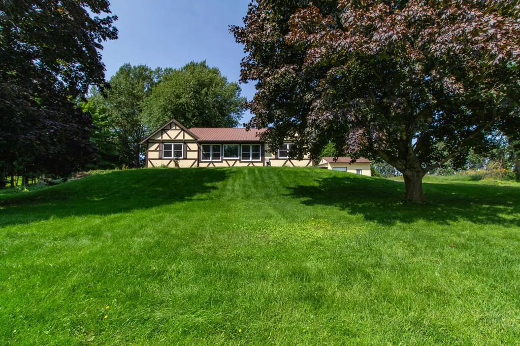 58 Poor Farm Road Alburgh VT 05440