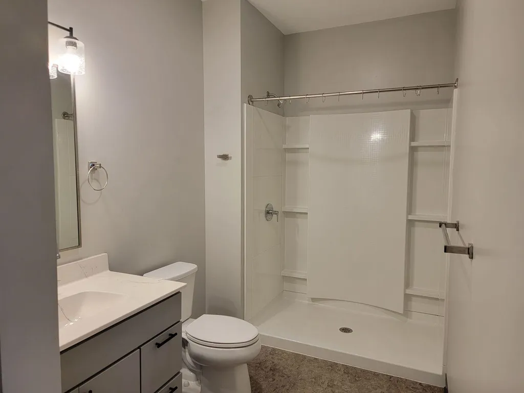 252 Willow Street Manchester NH 03103