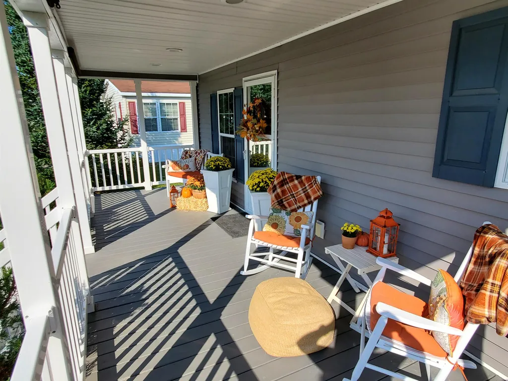 2 Lilac Way North Hampton NH 03862