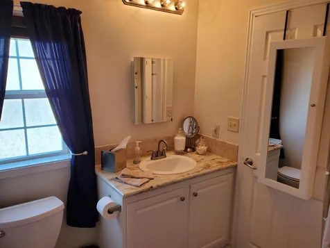 2 Lilac Way North Hampton NH 03862
