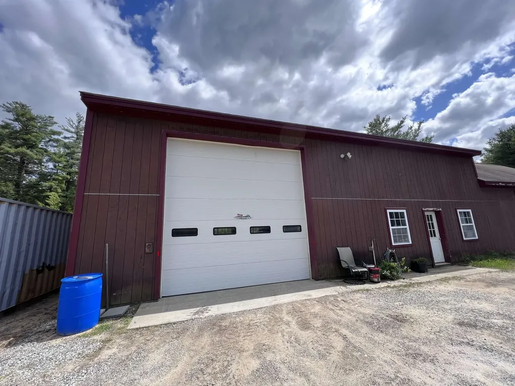 7 Small Pox Road Kingston NH 03848