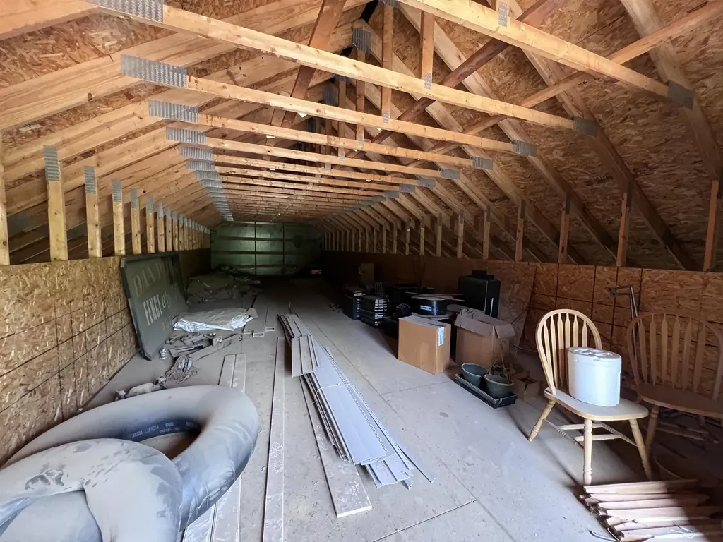 7 Small Pox Road Kingston NH 03848
