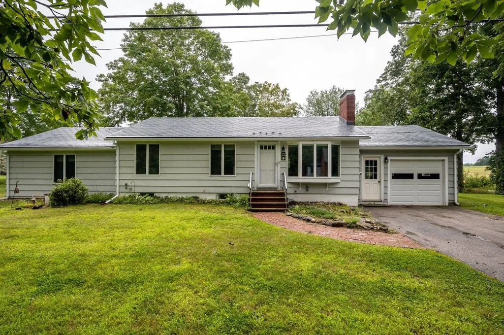 126 Wednesday Hill Road Lee NH 03861