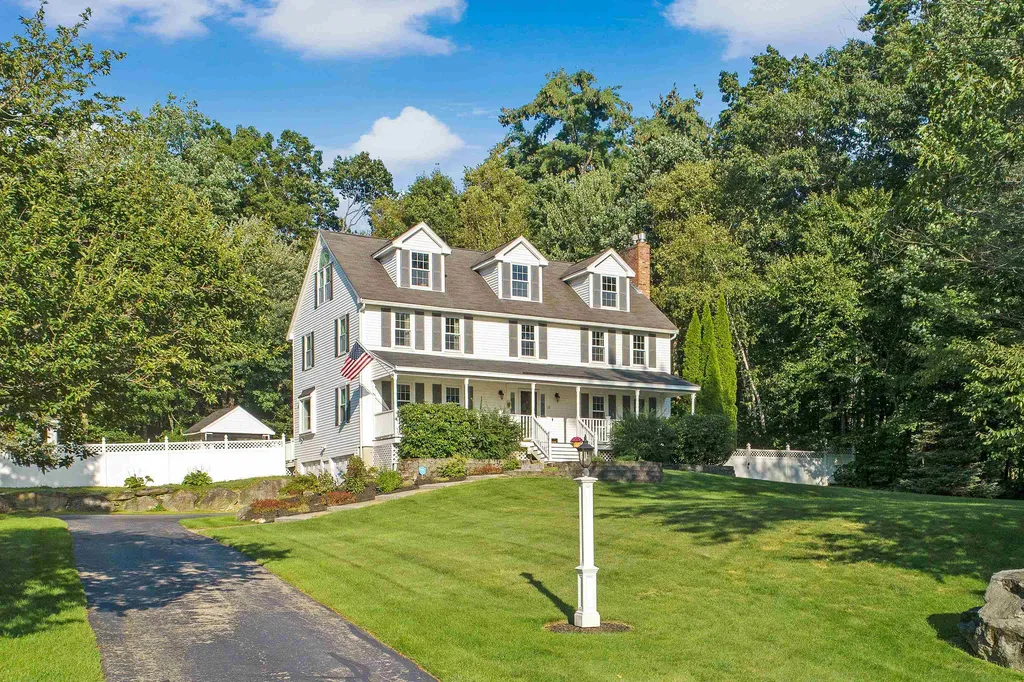 12 Nutfield Drive Londonderry NH 03053
