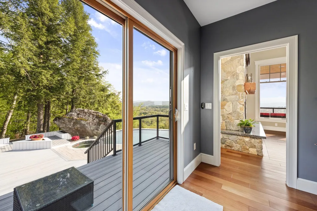 51 Howard Road Bridgewater NH 03222