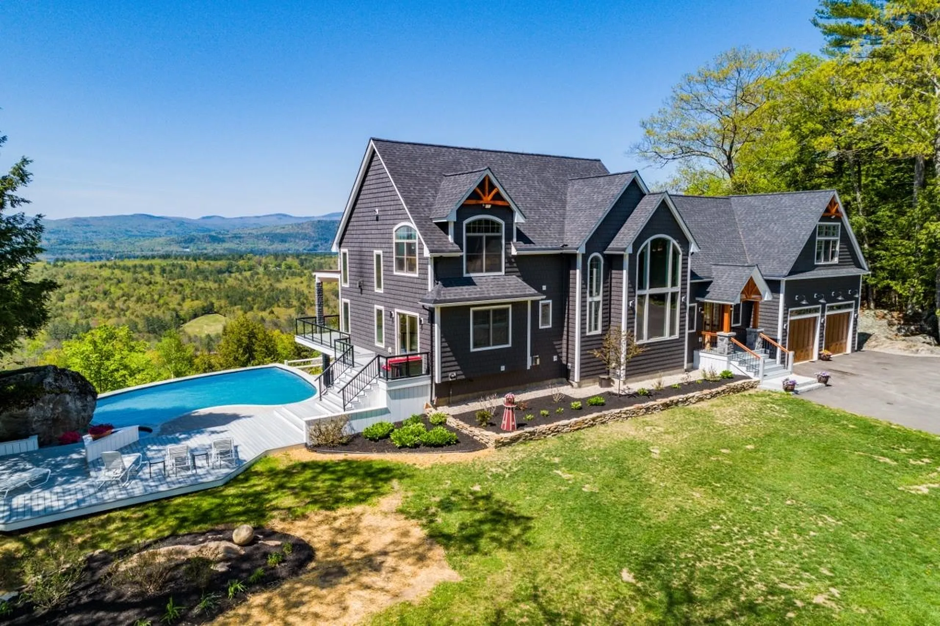 51 Howard Road Bridgewater NH 03222