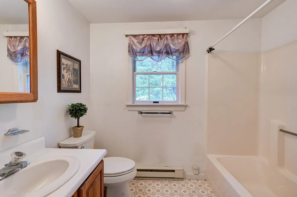 98 Washington Road Freedom NH 03836