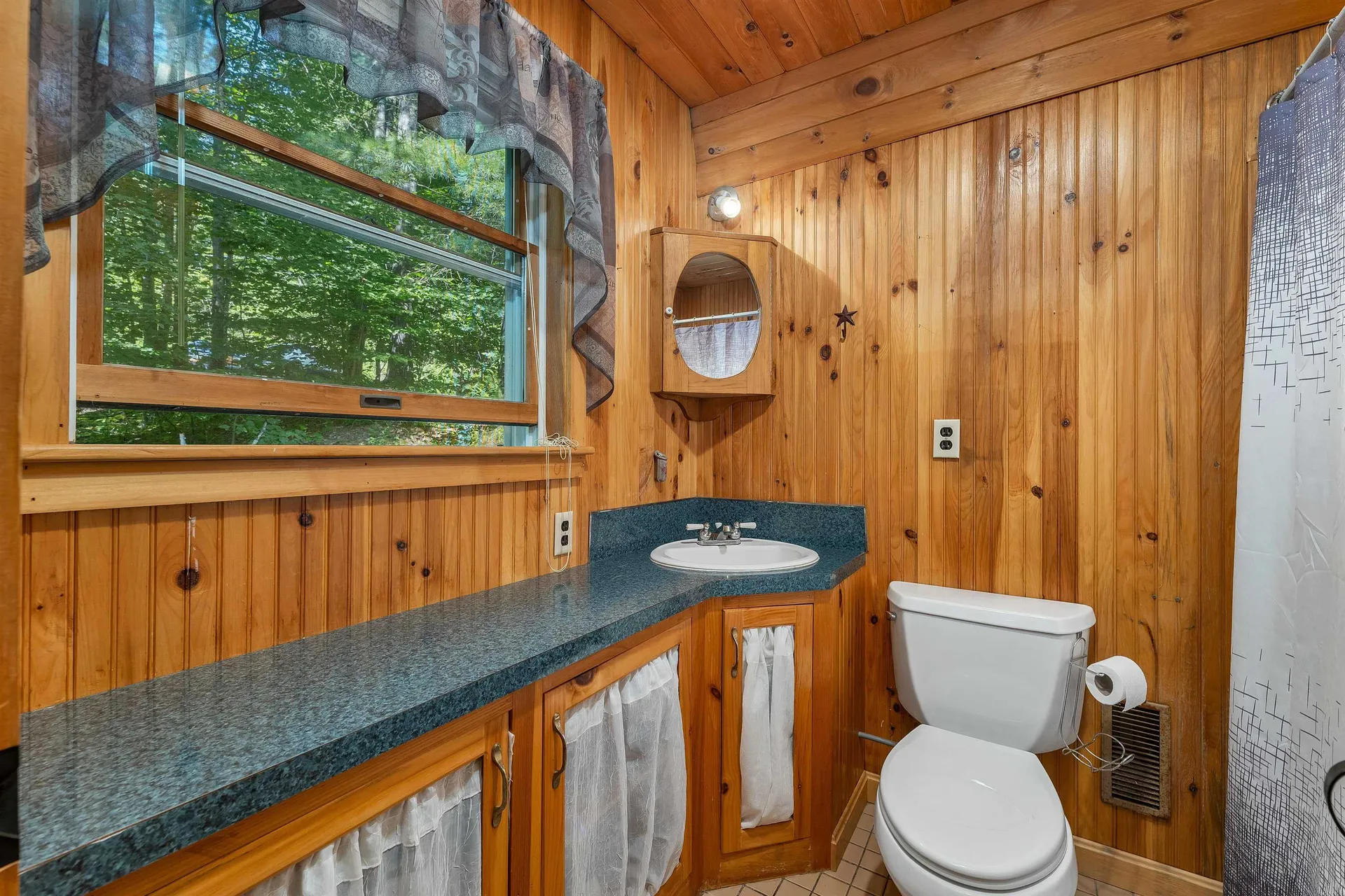 55 Peppercorn Road Ashland NH 03217