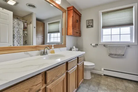56 Patriots Way Raymond NH 03077