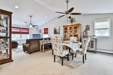 56 Patriots Way Raymond NH 03077