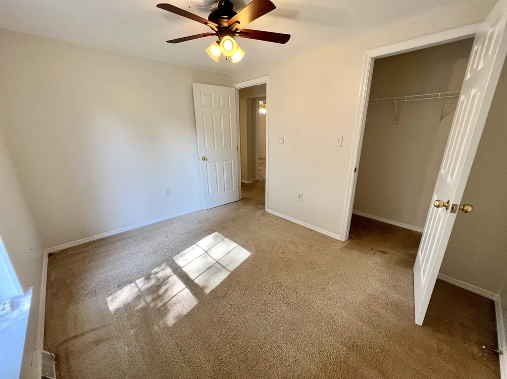 34 Donna Drive Exeter NH 03833