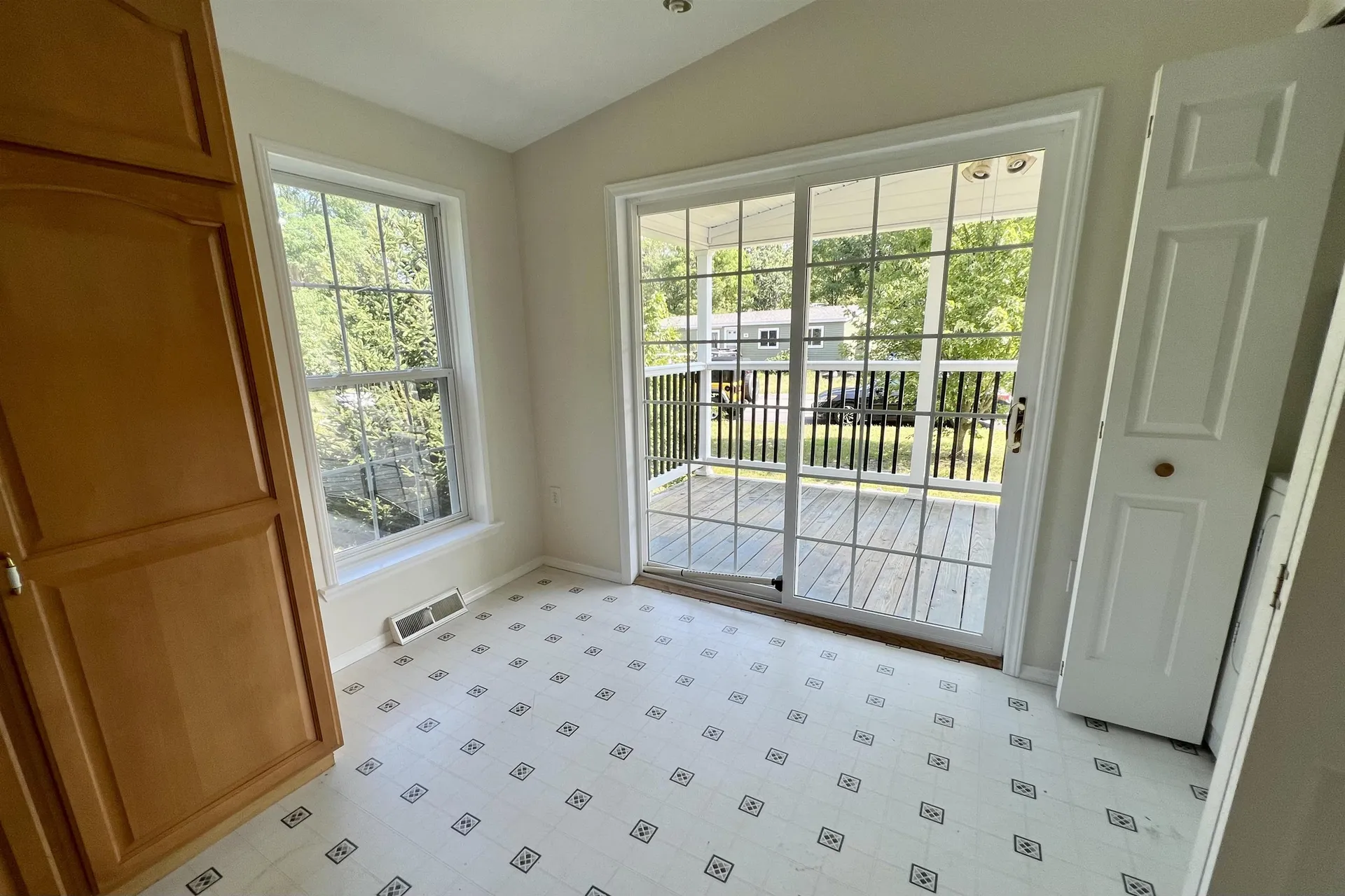 34 Donna Drive Exeter NH 03833