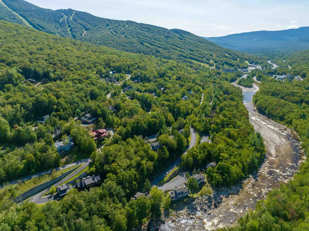 26 Loonwood Drive Lincoln NH 03251