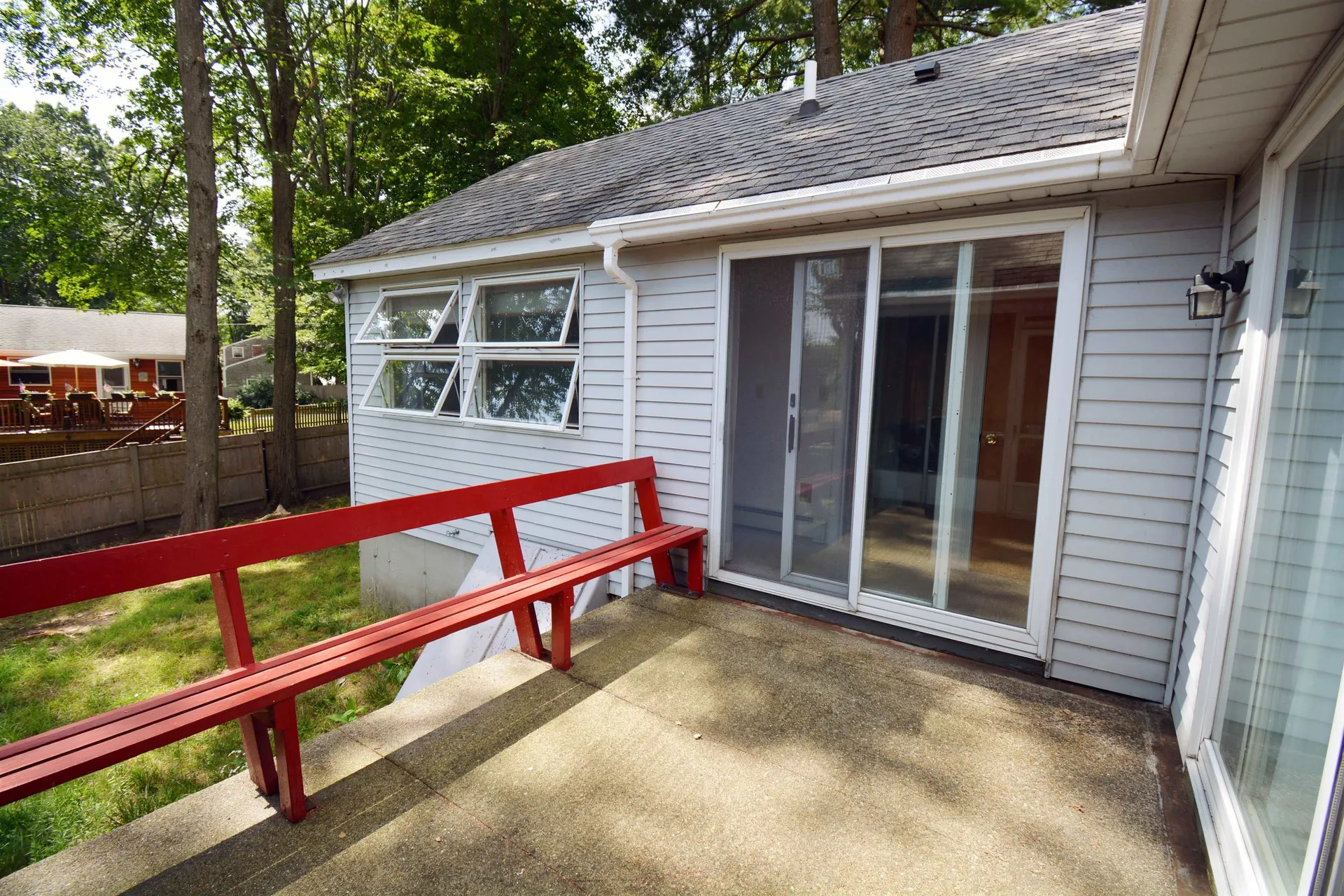 10 Elliott Street Hampton NH 03842