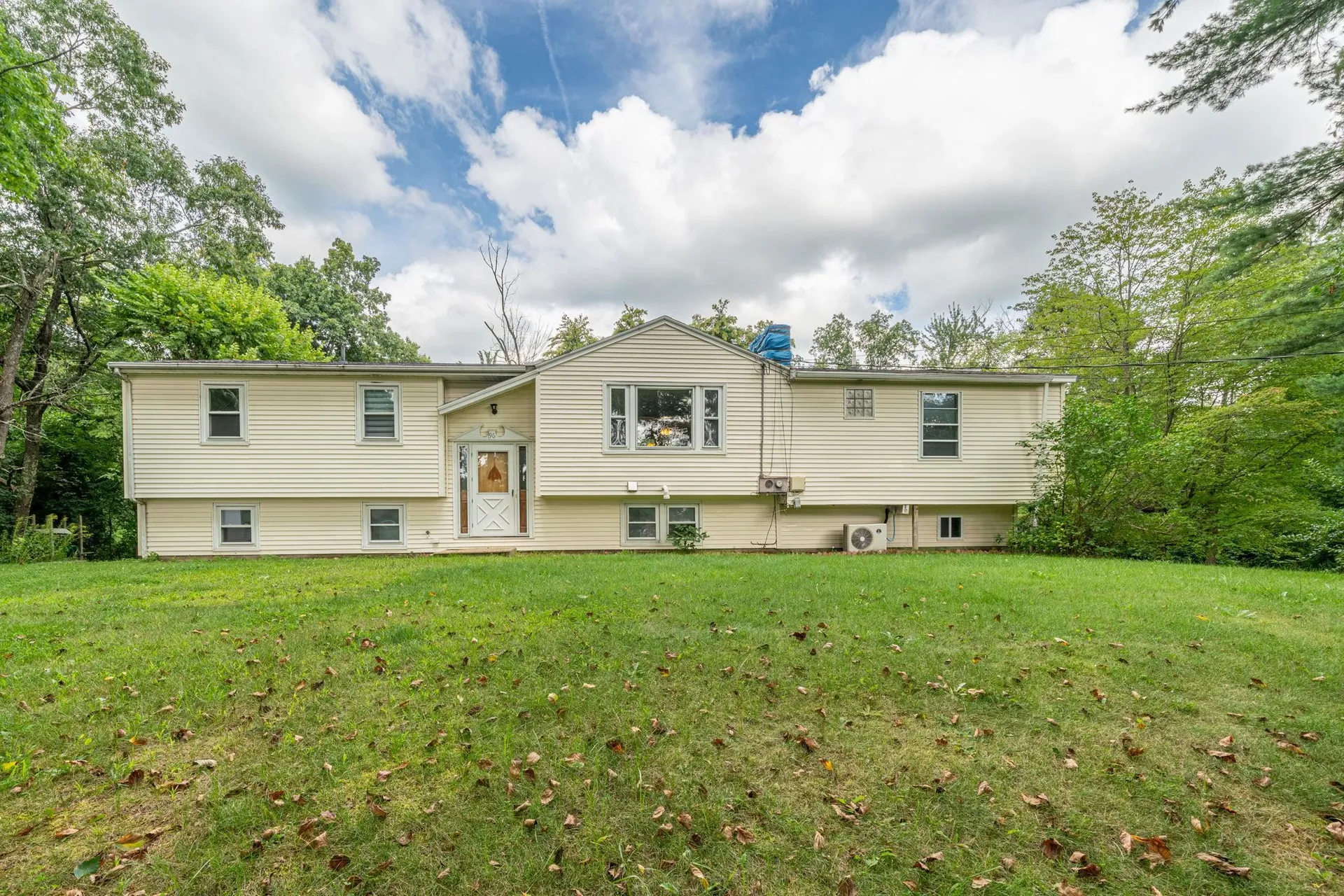 96 Litchfield Road Londonderry NH 03053