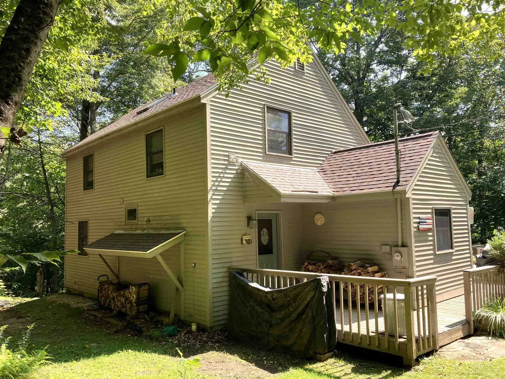 181 Howes Loop Wilmington VT 05363