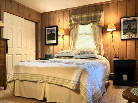 181 Howes Loop Wilmington VT 05363