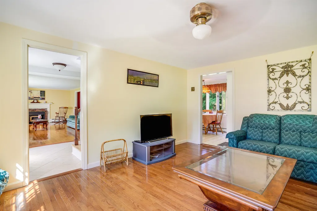 5 Knightland Road Atkinson NH 03811