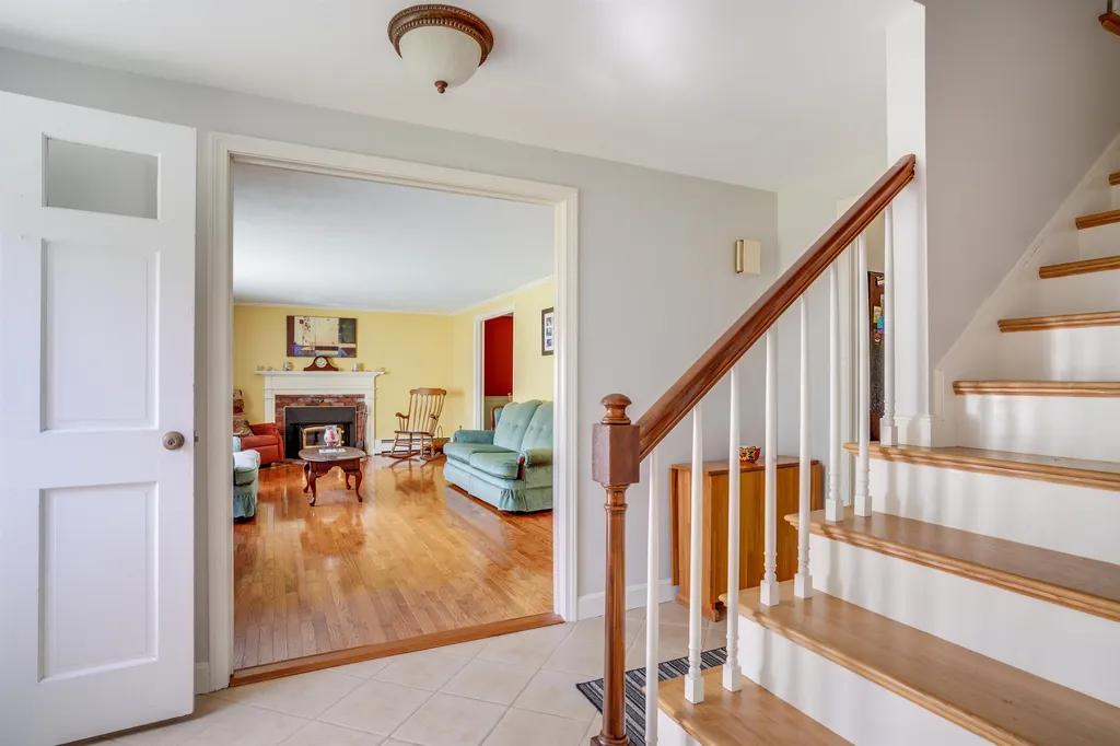 5 Knightland Road Atkinson NH 03811