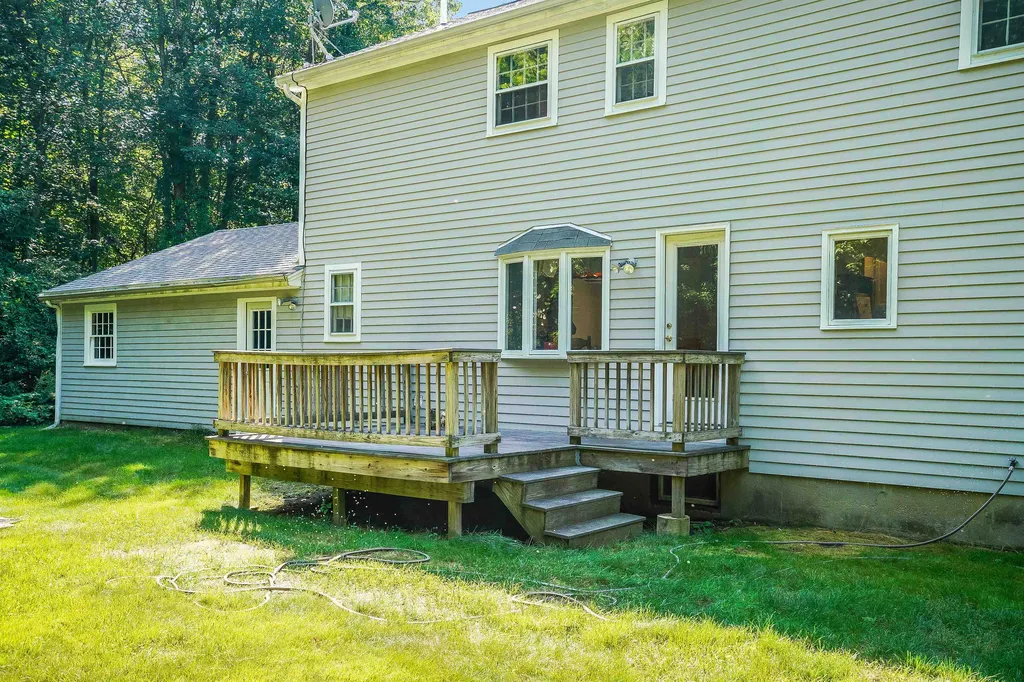 5 Knightland Road Atkinson NH 03811
