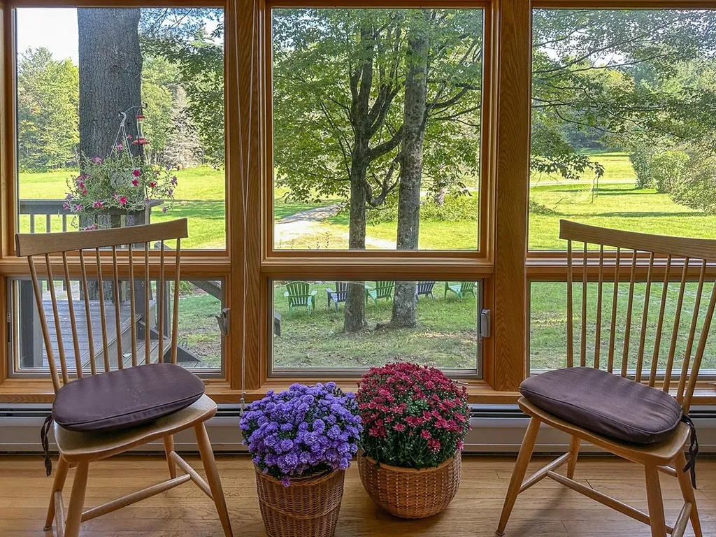 289 Lower Pines Road Warren VT 05674