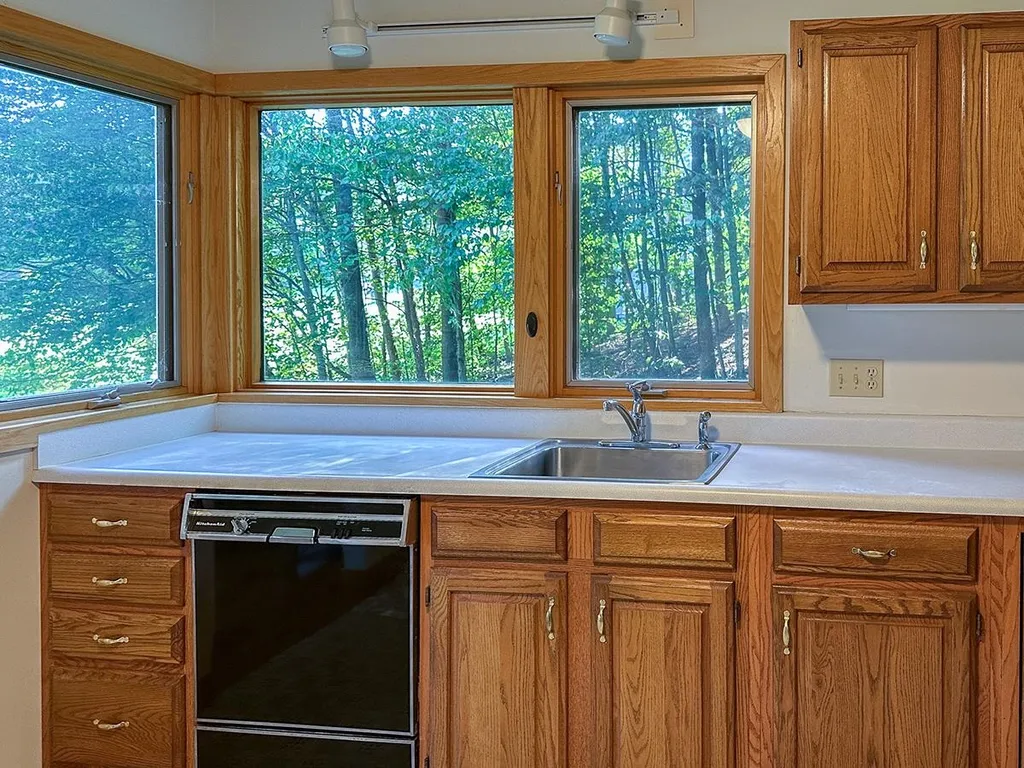 289 Lower Pines Road Warren VT 05674