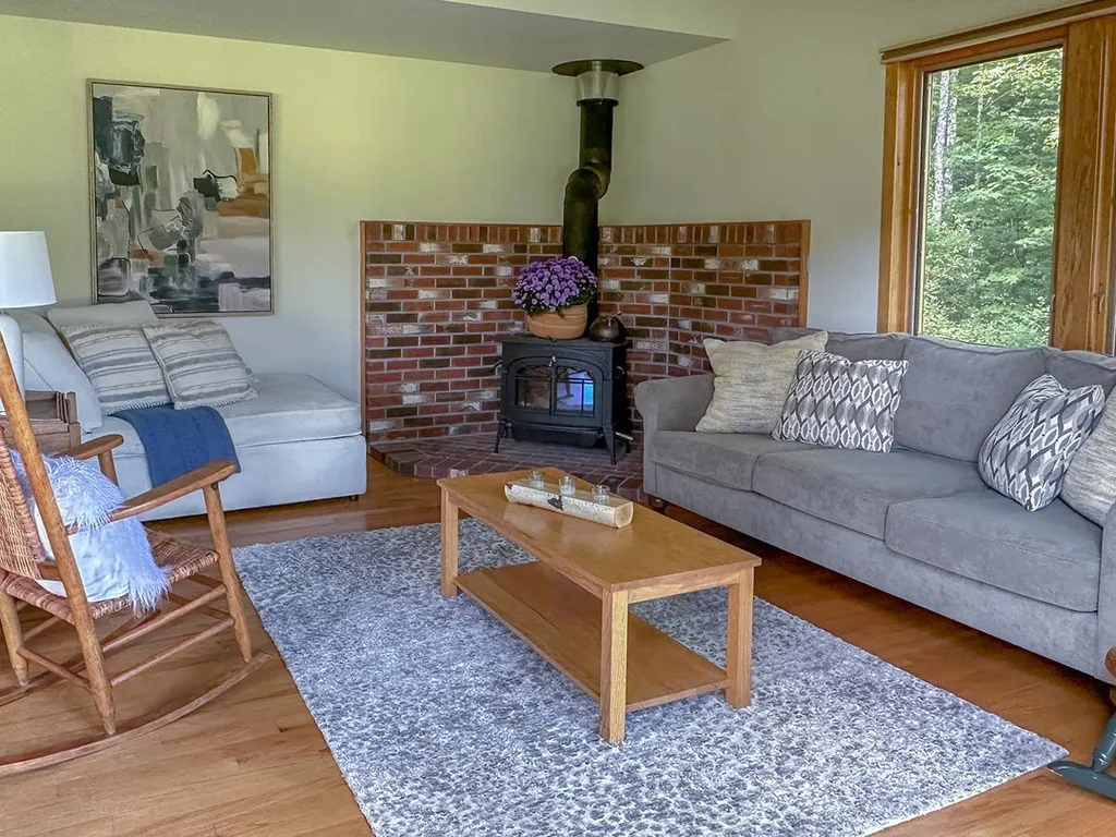 289 Lower Pines Road Warren VT 05674