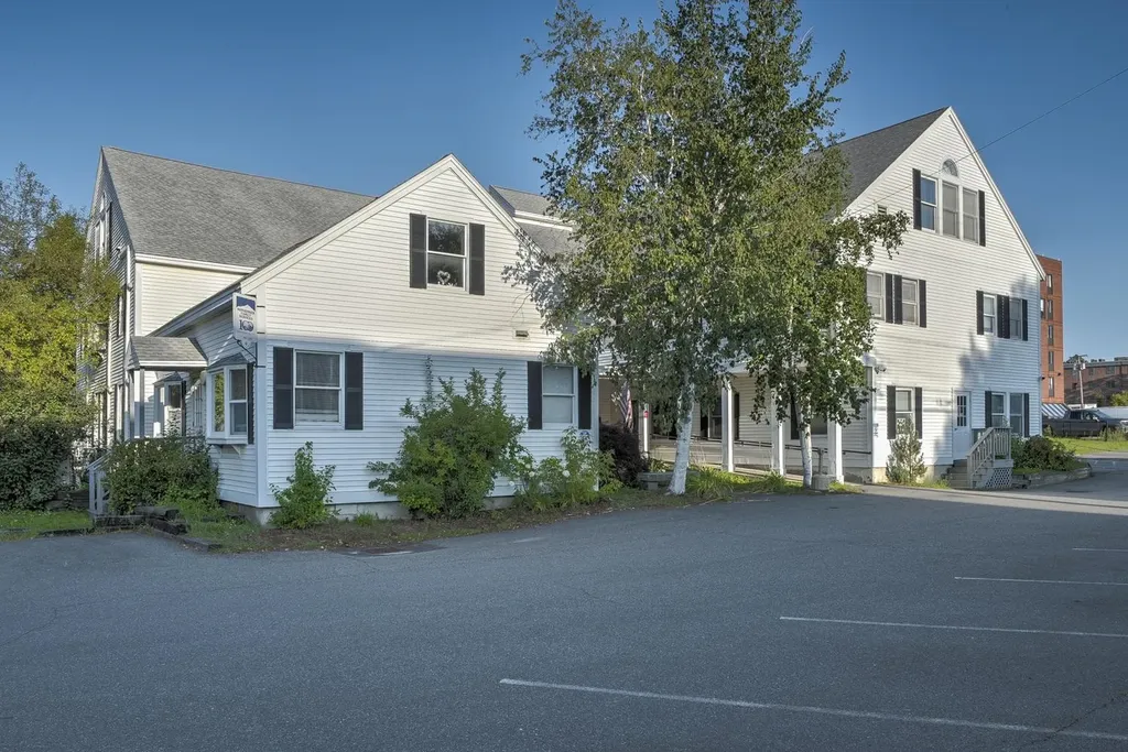 17 93rd Street Keene NH 03431